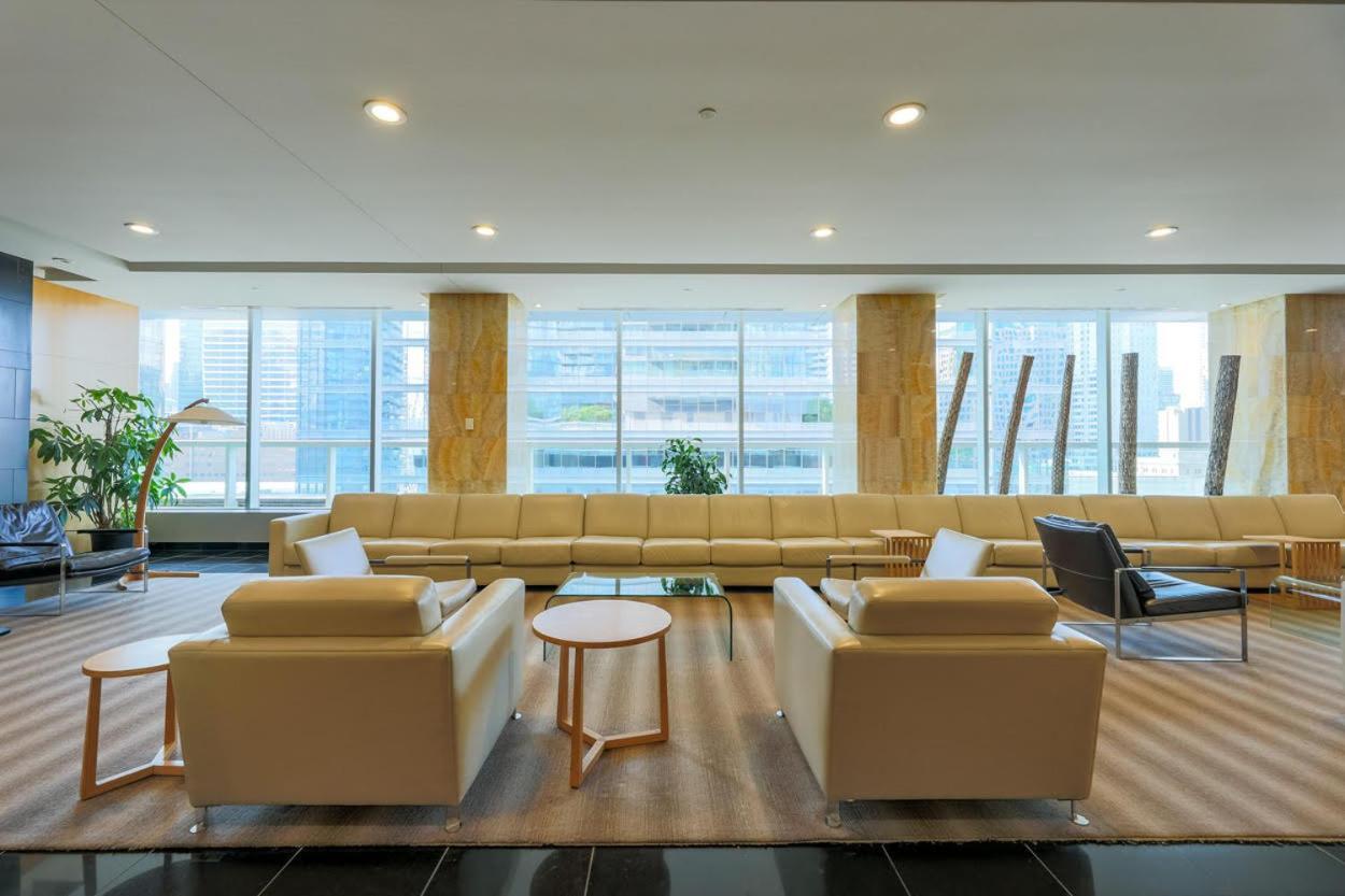 Skyline Elegance Condo Toronto Eksteriør billede